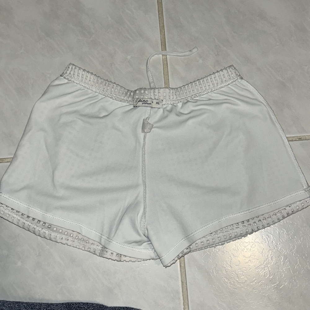 Double lined shorts - Picture 4 of 4